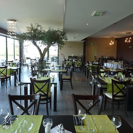 Logis Le Cadusia Hotel Chaource Luaran gambar