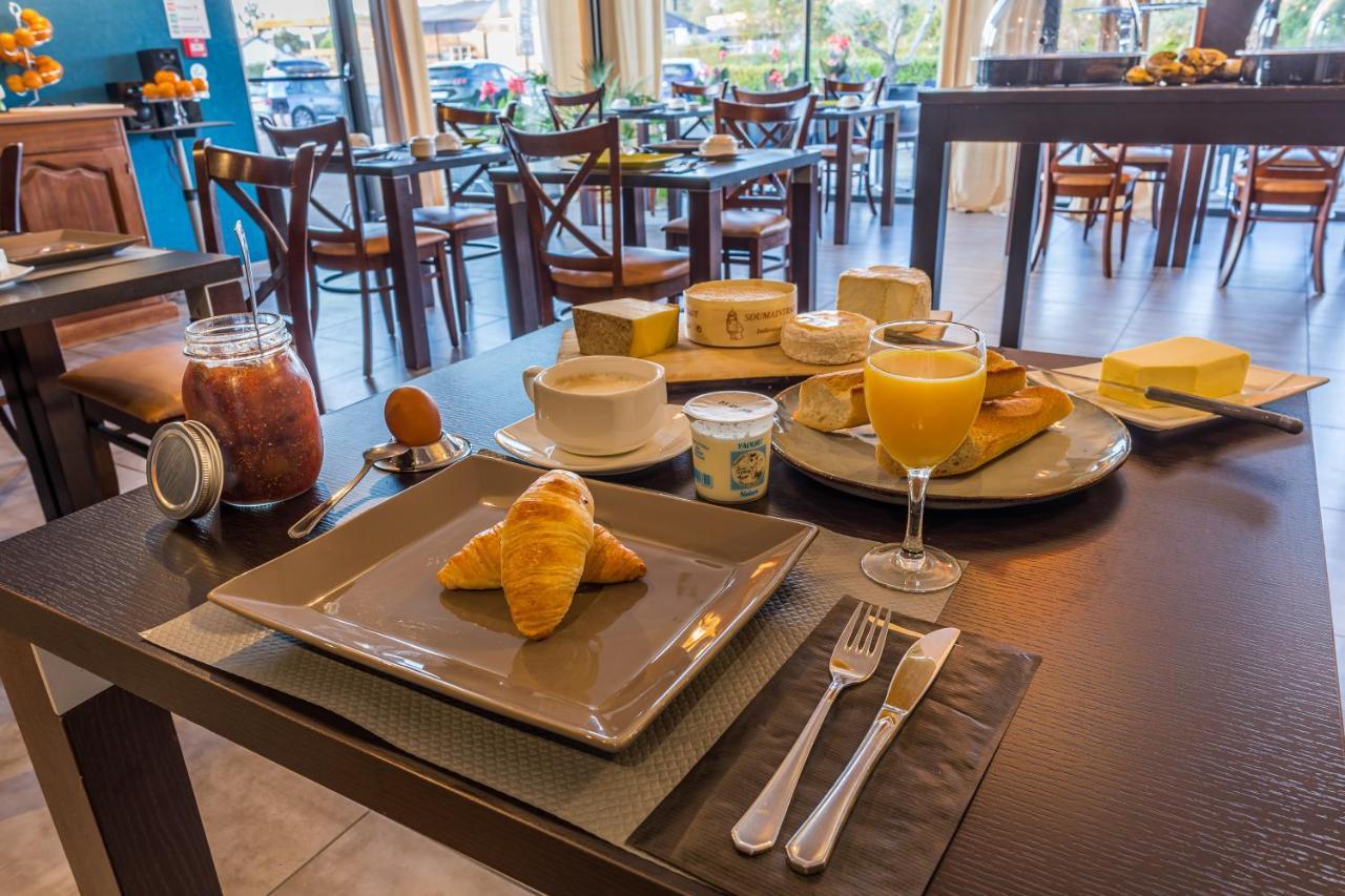 Logis Le Cadusia Hotel Chaource Luaran gambar