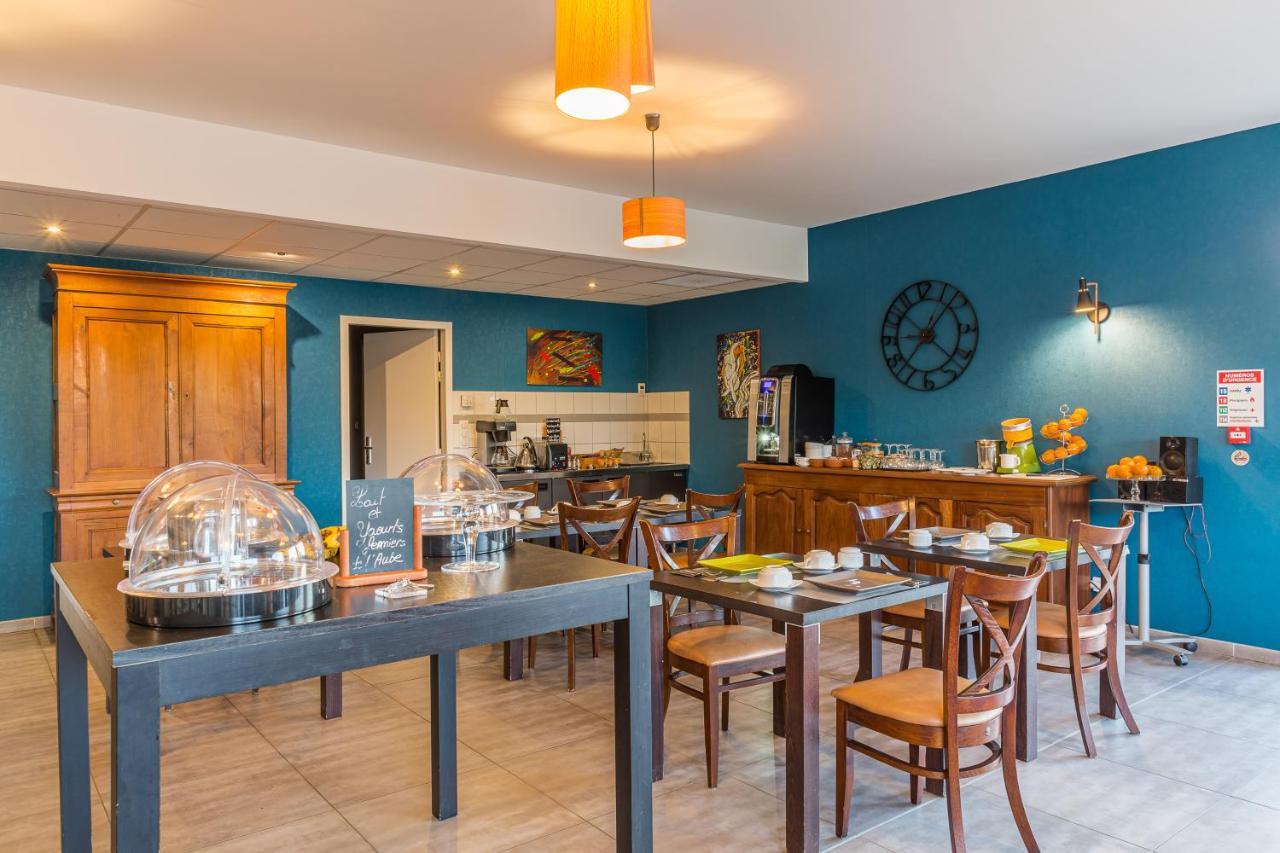 Logis Le Cadusia Hotel Chaource Luaran gambar