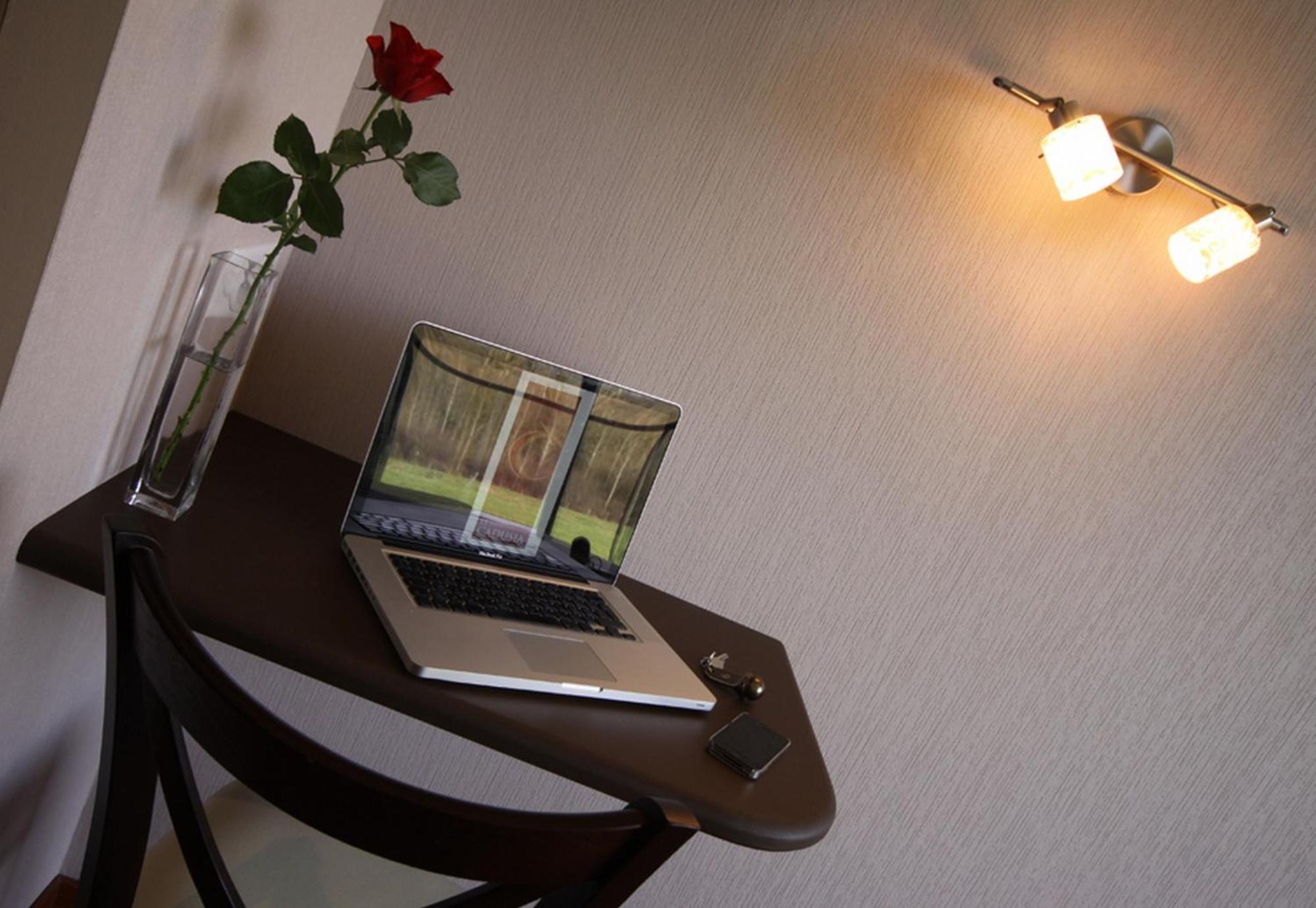 Logis Le Cadusia Hotel Chaource Luaran gambar