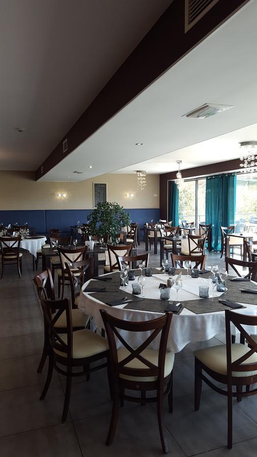 Logis Le Cadusia Hotel Chaource Luaran gambar